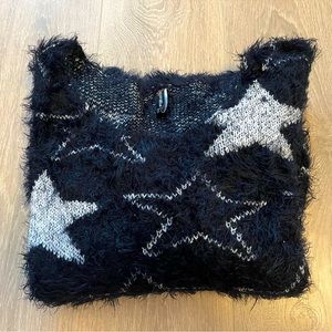 ✨Fuzzy long sleeve sweater ✨